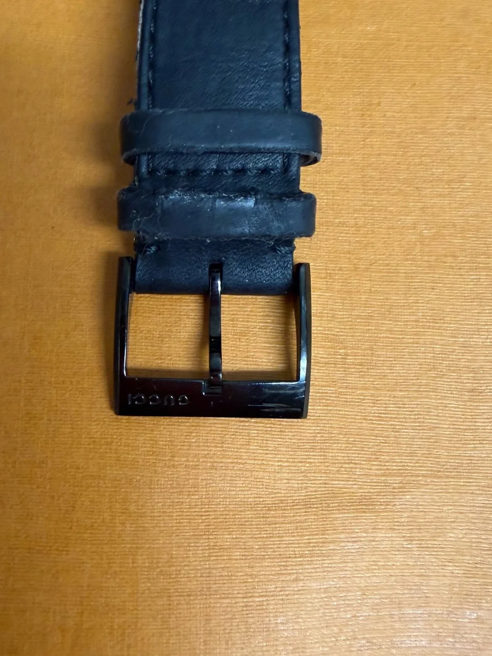 Gucci Men's Black Leather Strap Watch with Green-Red Accent